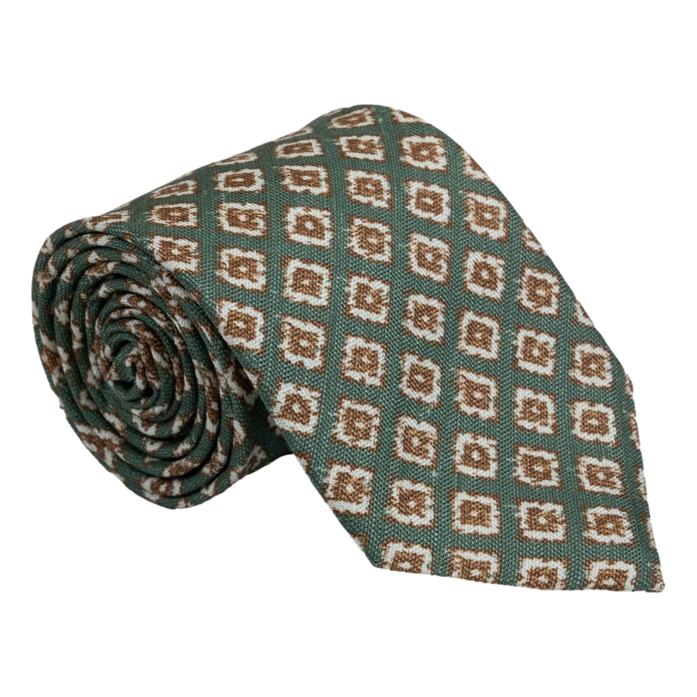 Abstract Double Diamond Shield Motif Silk Tie